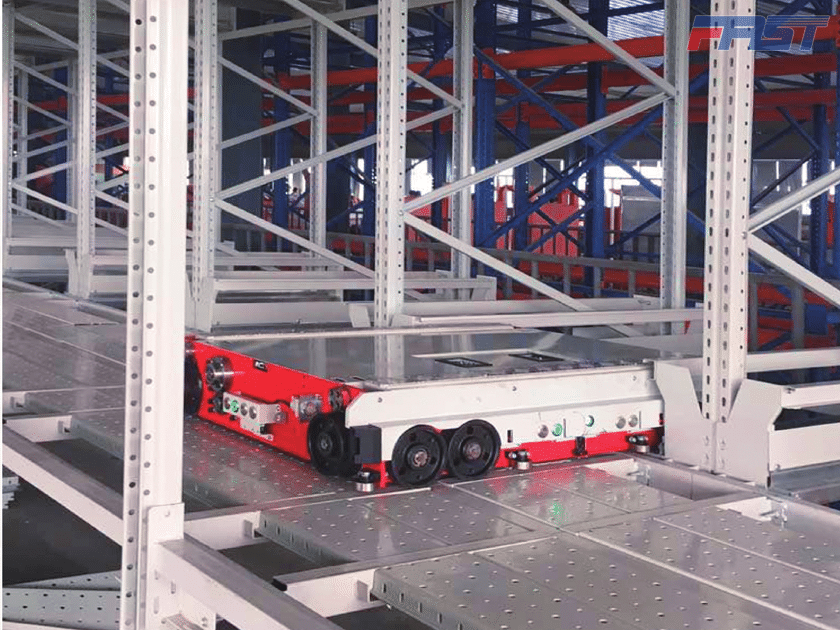 智能四向穿梭車(chē)